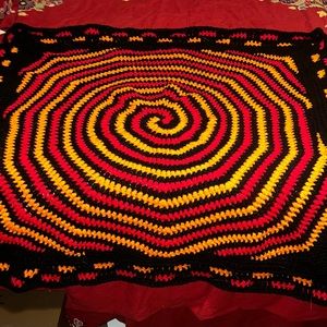 Hand crafted crochet spiral to square Afghan/ throw. 5x5 double yarn.